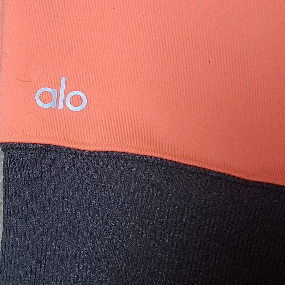 ALO Yoga Women's Goddess Ribbed Leggings in Guava Stormy Heather - Size XS